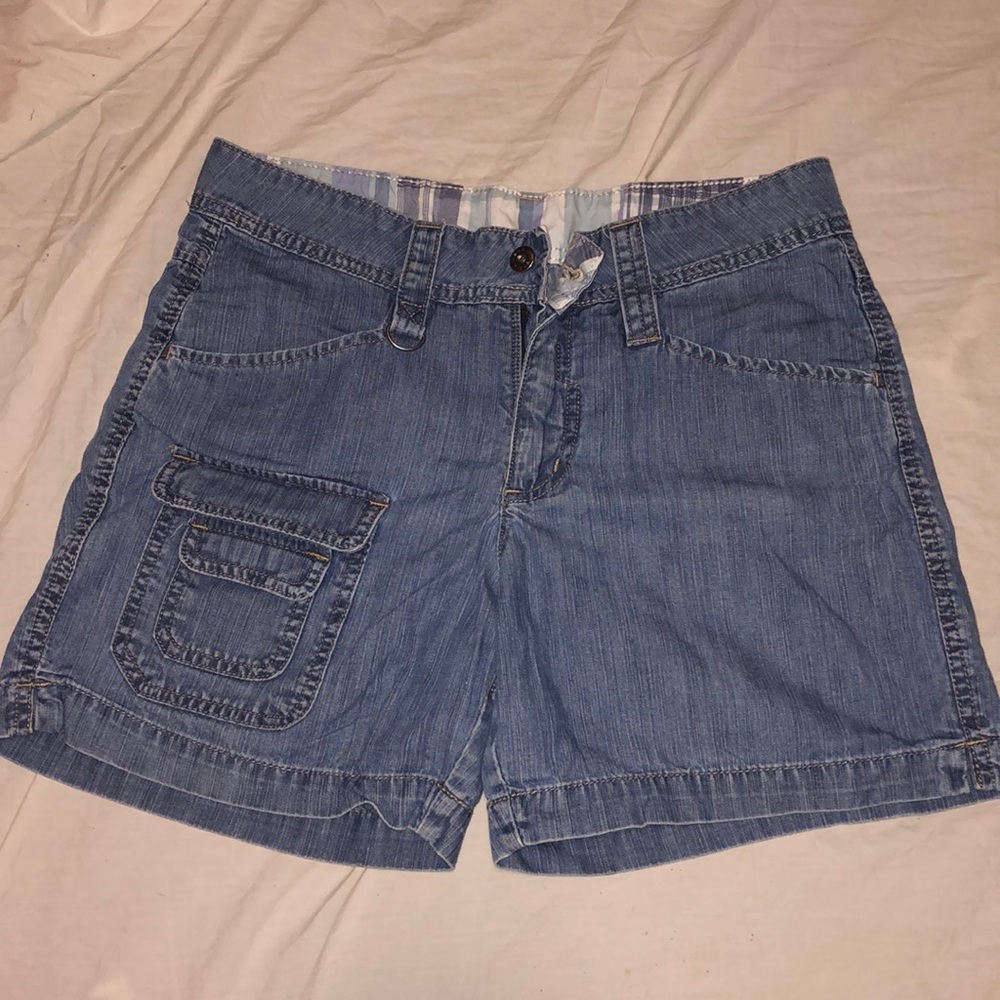The cutest vintage jeans shorts